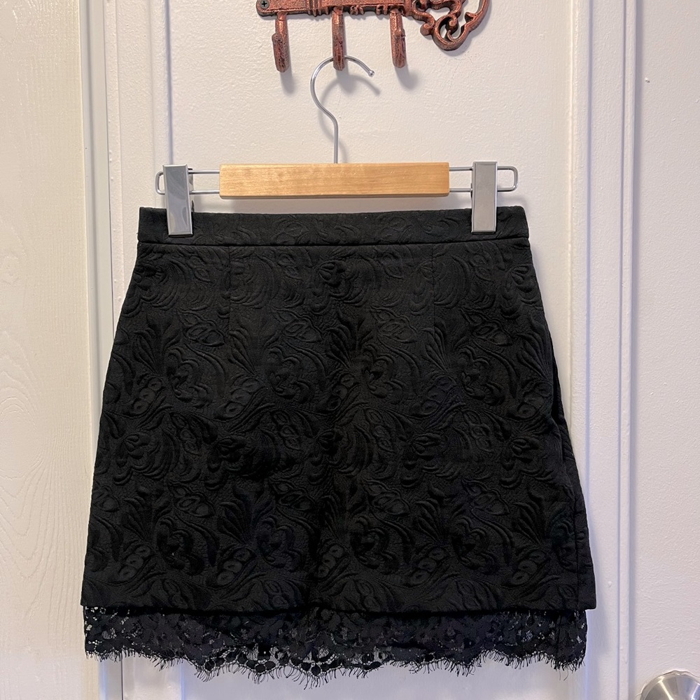 Beautiful high waisted lace skirt from top shop with lots of texture!
